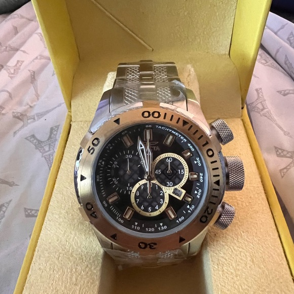 Never worn Invicta watch Men’s - Picture 3 of 3
